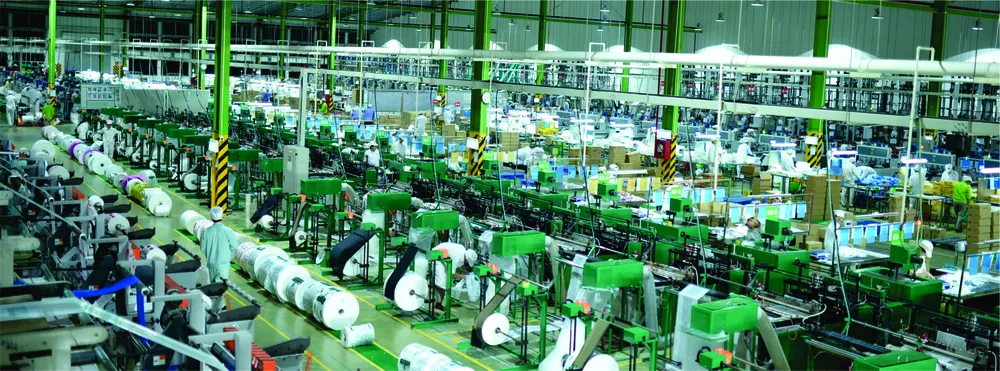 Dây chuyển sản xuất sản phẩm nhựa sinh học tại nhà máy thuộc Tập đoàn An Phát Holdings