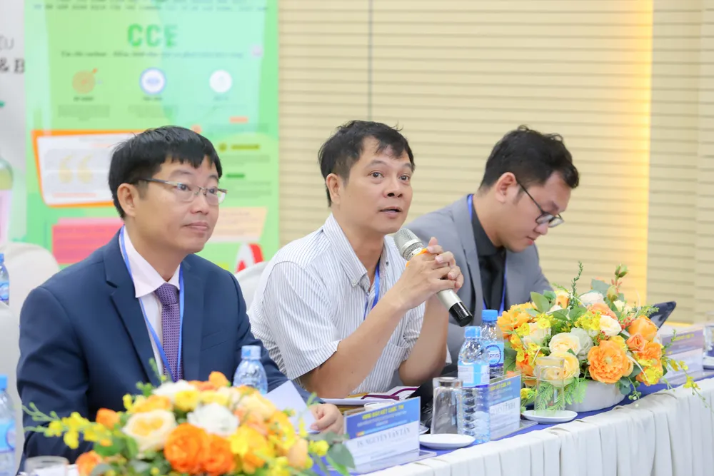 Ban giám khảo đặt câu hỏi về tính khả thi của các dự án