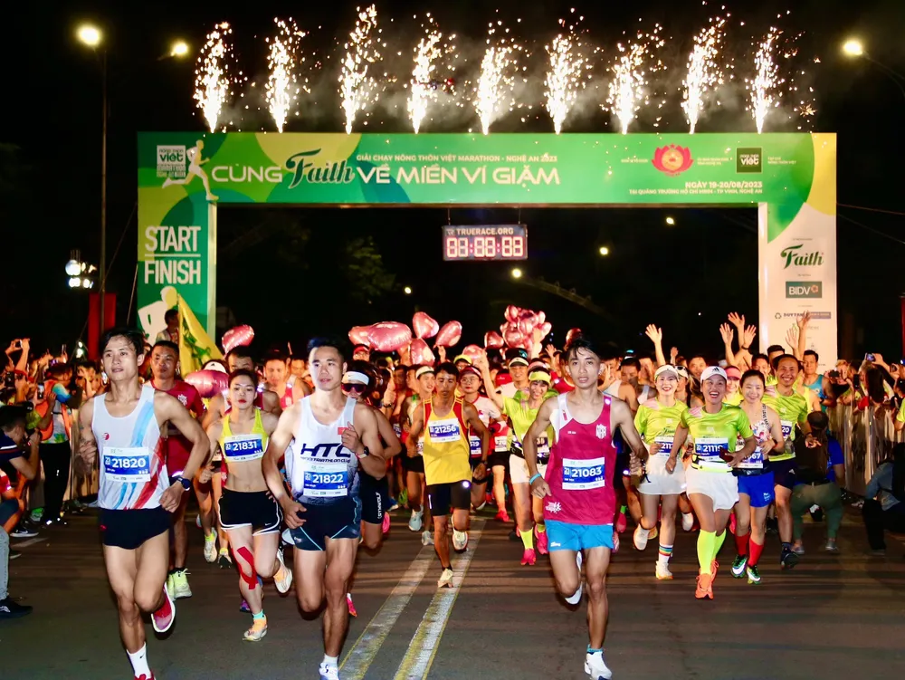 Các vận động viên xuất phát