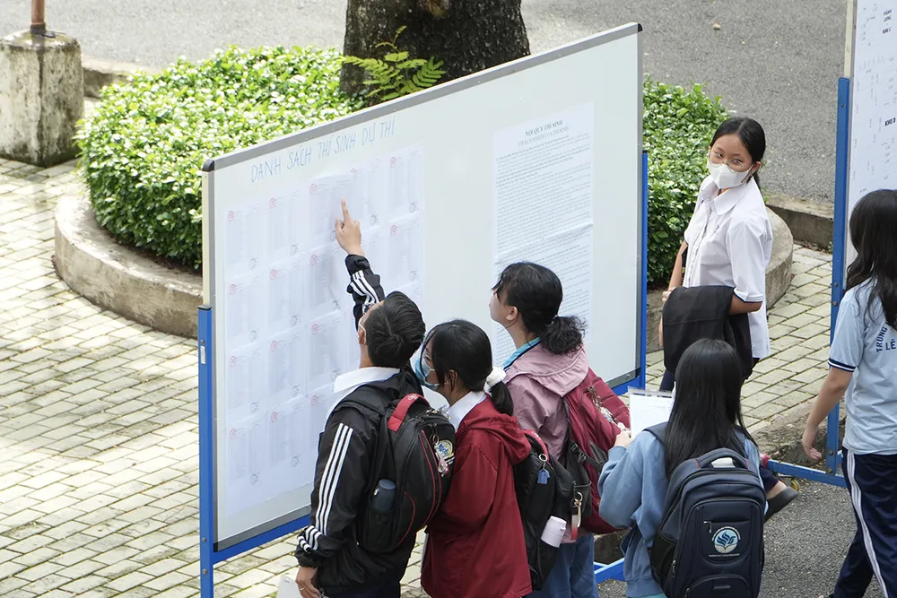 Thi TN THPT 2024- Điểm thi trường THPT chuyên Lê Hồng Phong Q5_HUN00598.jpg