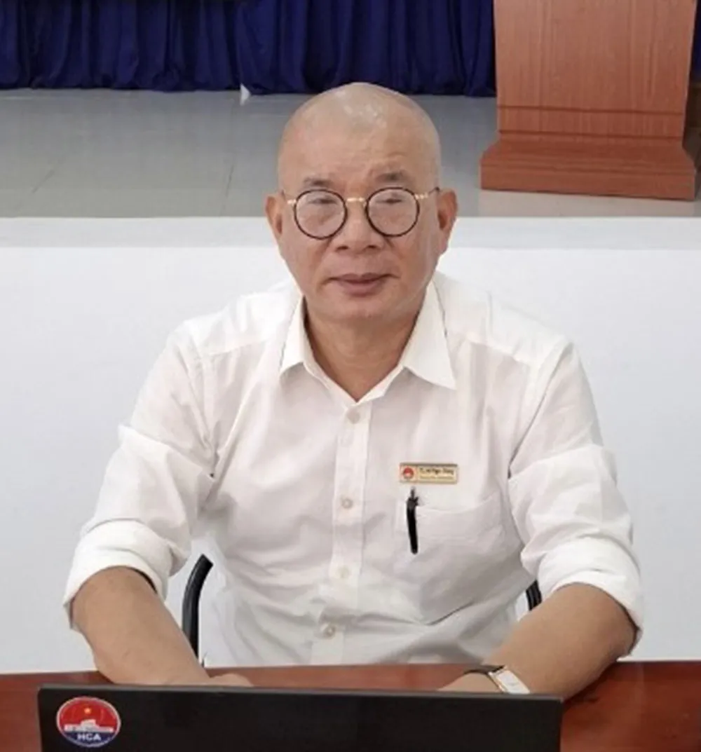 Ong Ho Ngoc Dang.jpg