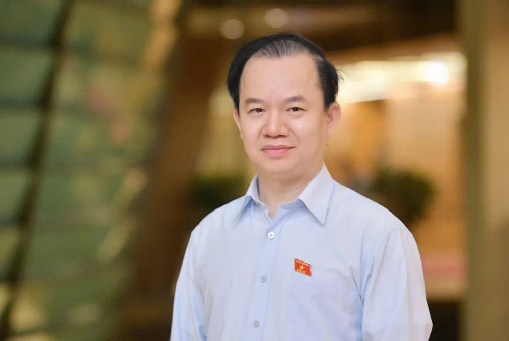 Anh1-Ông Bùi Hoài Sơn.jpg