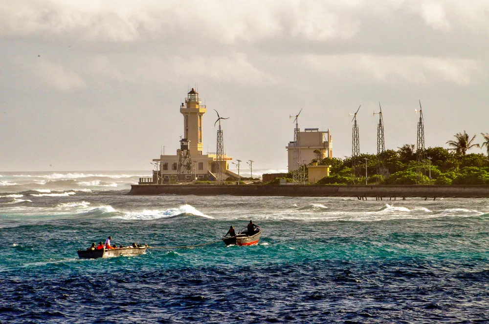 Nước non ngàn dặm - Nắng sớm Trường Sa.jpeg