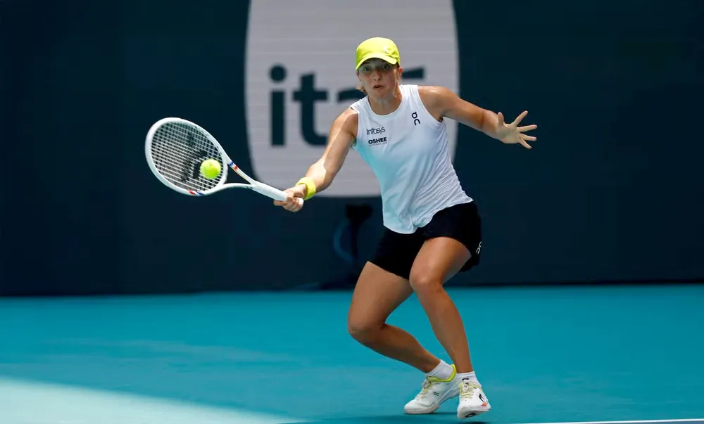 Tay vợt nữ Swiatek trong một trận đấu