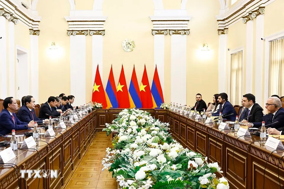 chu-tich-quoc-hoi-tran-thanh-man-hoi-dam-voi-chu-tich-quoc-hoi-armenia-alen-simonyan-0304-8.jpg