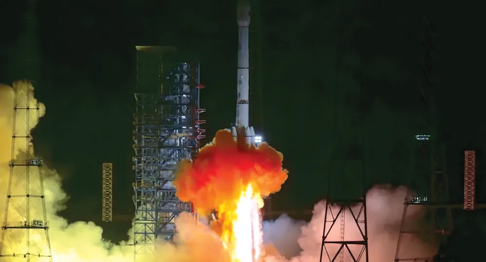 Tàu vũ trụ Thiên Vấn 2 được phóng vào không gian. Ảnh: THX