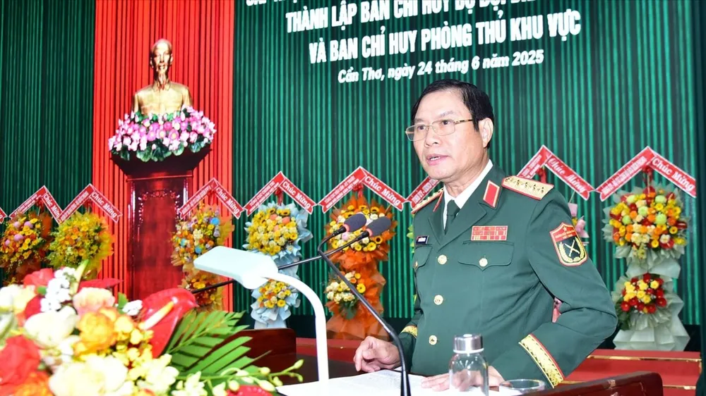 Đại tướng Nguyễn Tân Cương phát biểu chỉ đạo 