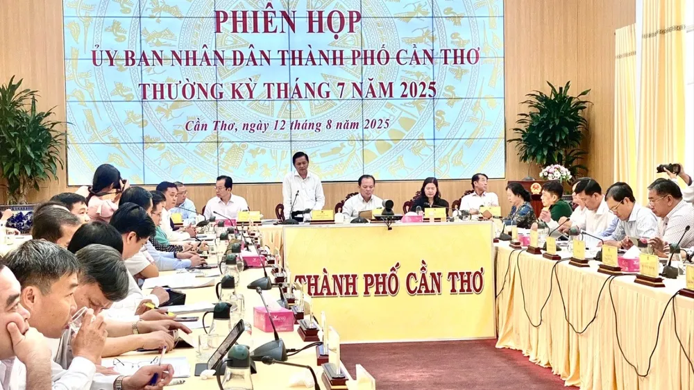 Quang cảnh phiên họp
