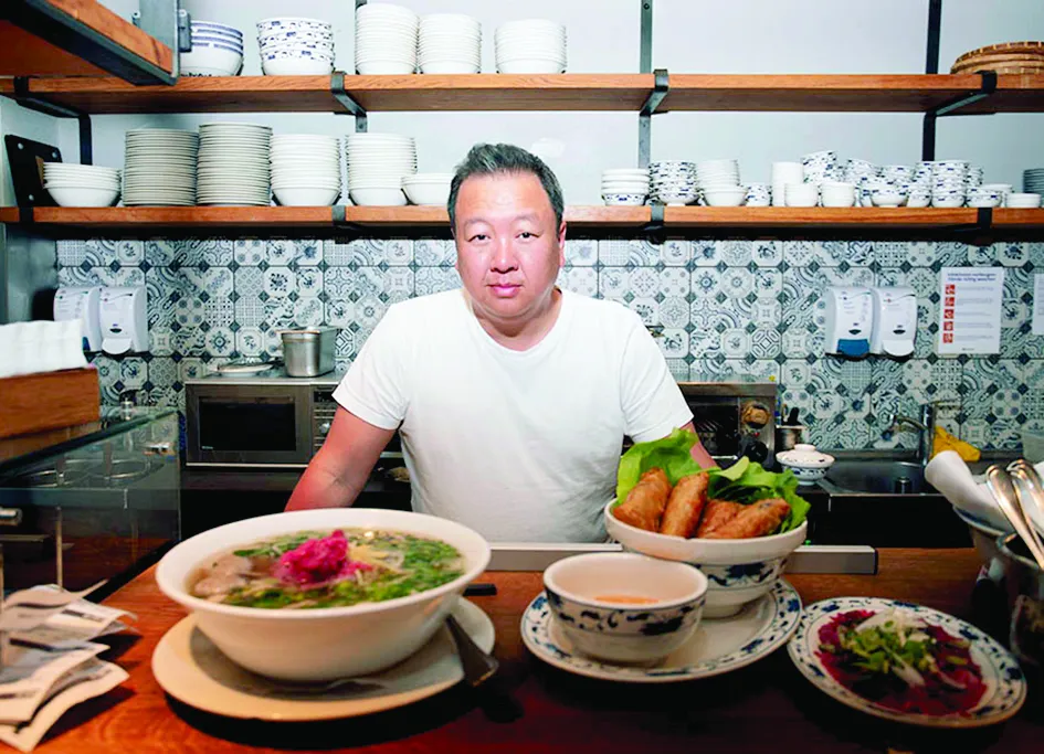 Đầu bếp gốc Việt The Duc Ngo. Ảnh: IINAROOSA VIITANEN