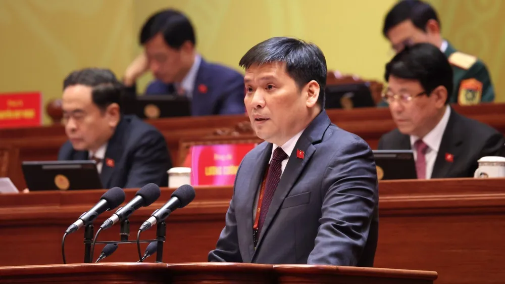 Đồng chí Nguyễn Thanh Bình, Phó Trưởng Ban Tổ chức Trung ương trình bày tham luận. Ảnh: VIẾT CHUNG