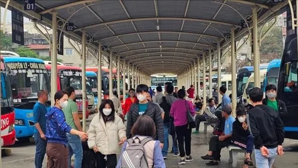 Nhiều doanh nghiệp vận tải tăng giá vé