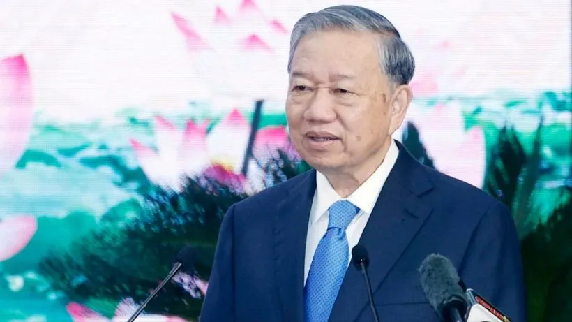 Tổng Bí thư Tô Lâm phát biểu chỉ đạo tại Học viện Kỹ thuật quân sự. Ảnh: TTXVN