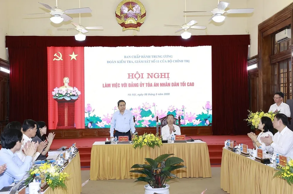  Chủ tịch Quốc hội Trần Thanh Mẫn, Trưởng Đoàn Kiểm tra, giám sát số 11 làm việc với Đảng ủy Toà án nhân dân tối cao. Ảnh: TTXVN 