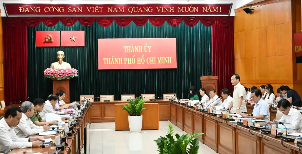 Ban chỉ đạo bìa.jpg