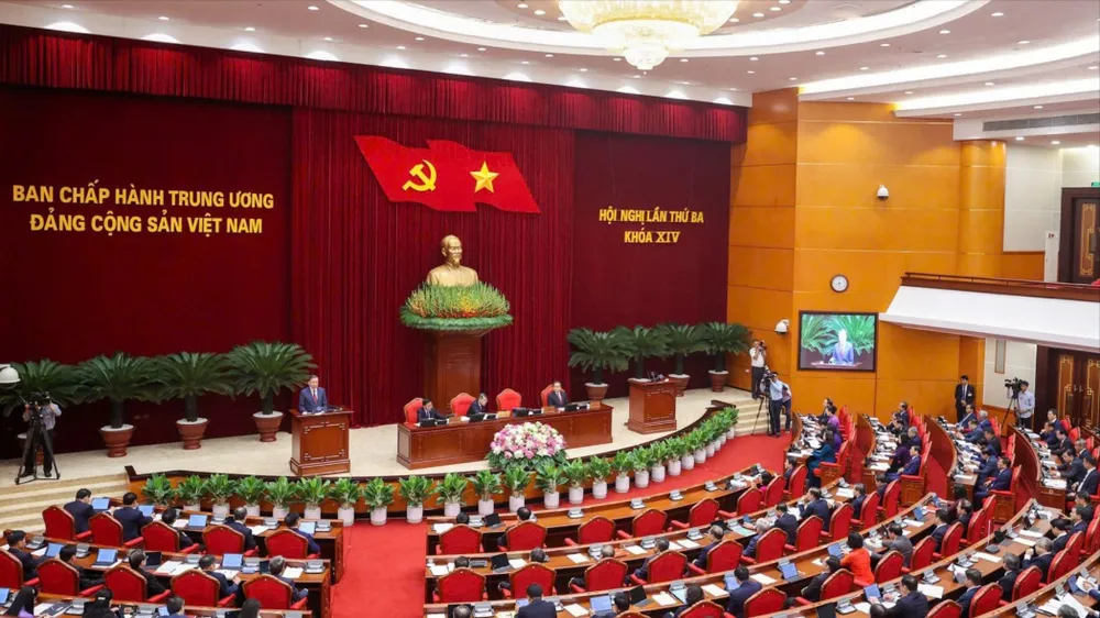 Hội nghị lần thứ 3 Ban Chấp hành Trung ương Đảng khóa XIV thống nhất chủ trương đổi tên Ban Tuyên giáo và Dân vận Trung ương thành Ban Tuyên giáo Trung ương. Ảnh: VIẾT CHUNG