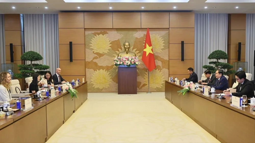 chu-tich-quoc-hoi-tiep-dai-su-hoa-ky 1.jpg