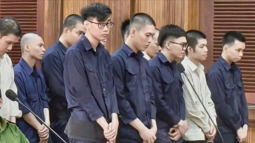 Các bị cáo tại phiên tòa xét xử