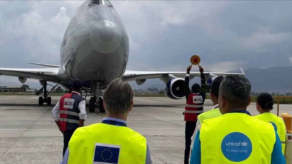 EU chuyển hàng cứu trợ đến Nepal. Ảnh: EUROPA/EU CIVIL PROTECTION & HUMANITARIAN AID