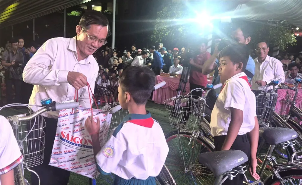 a Đức Hiển.jpg