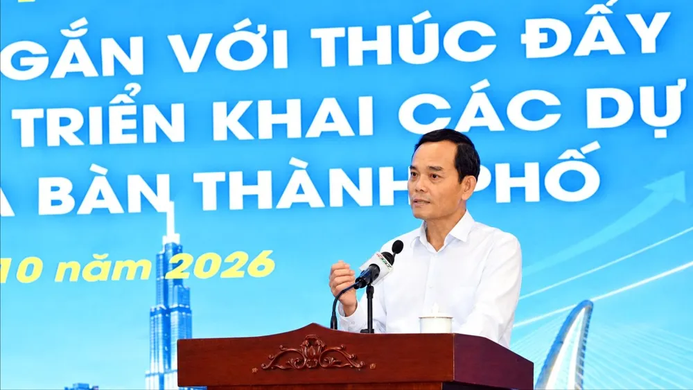 Bí thư Thành ủy TPHCM Trần Lưu Quang phát biểu chỉ đạo tại hội nghị. Ảnh: VIỆT DŨNG
