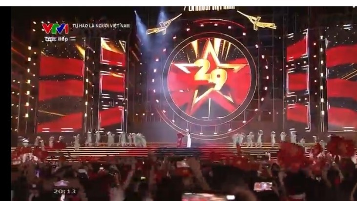 节目的开场表演。