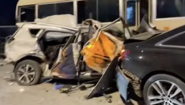 事故现场。视频截图