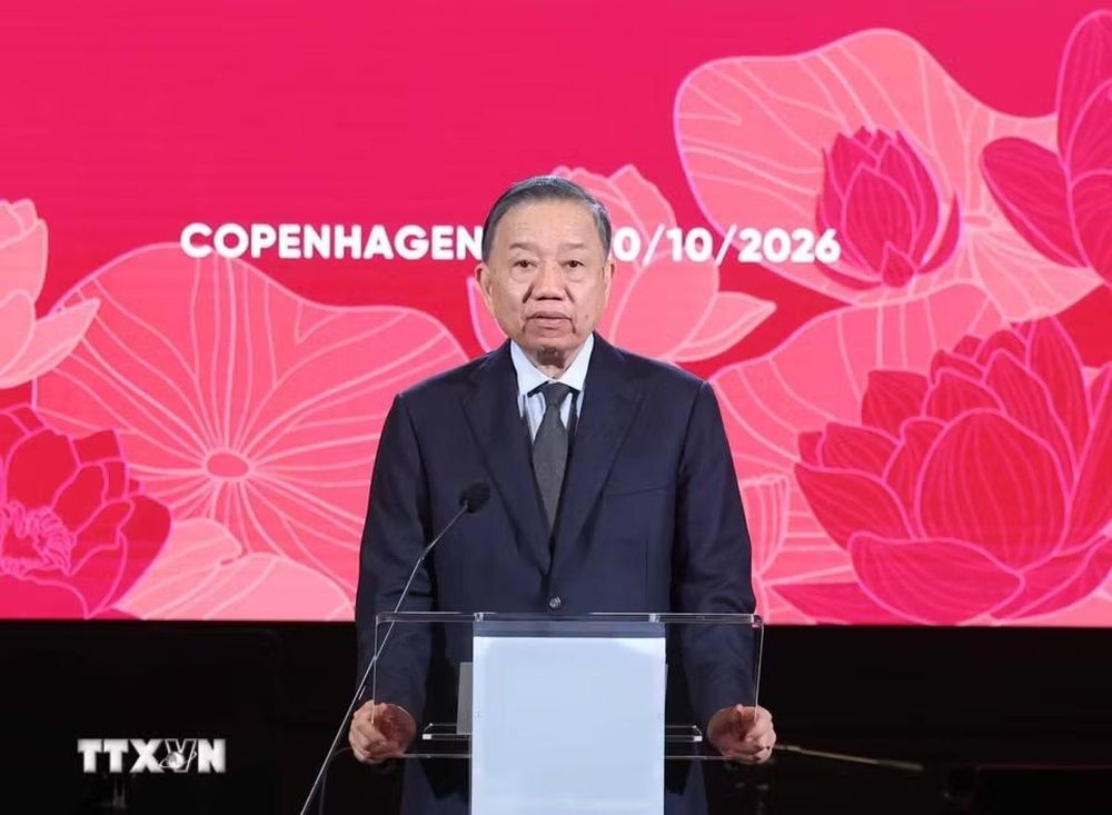 越南党中央总书记、国家主席苏林出席纪念越丹建交55周年（1971-2026）的友好音乐会并主持招待宴会。图自越通社