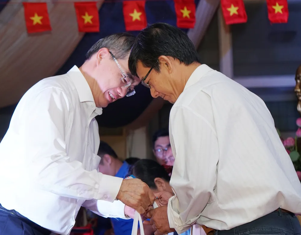 Đoàn kết, cùng nhau làm cho cuộc sống tốt đẹp hơn ảnh 4