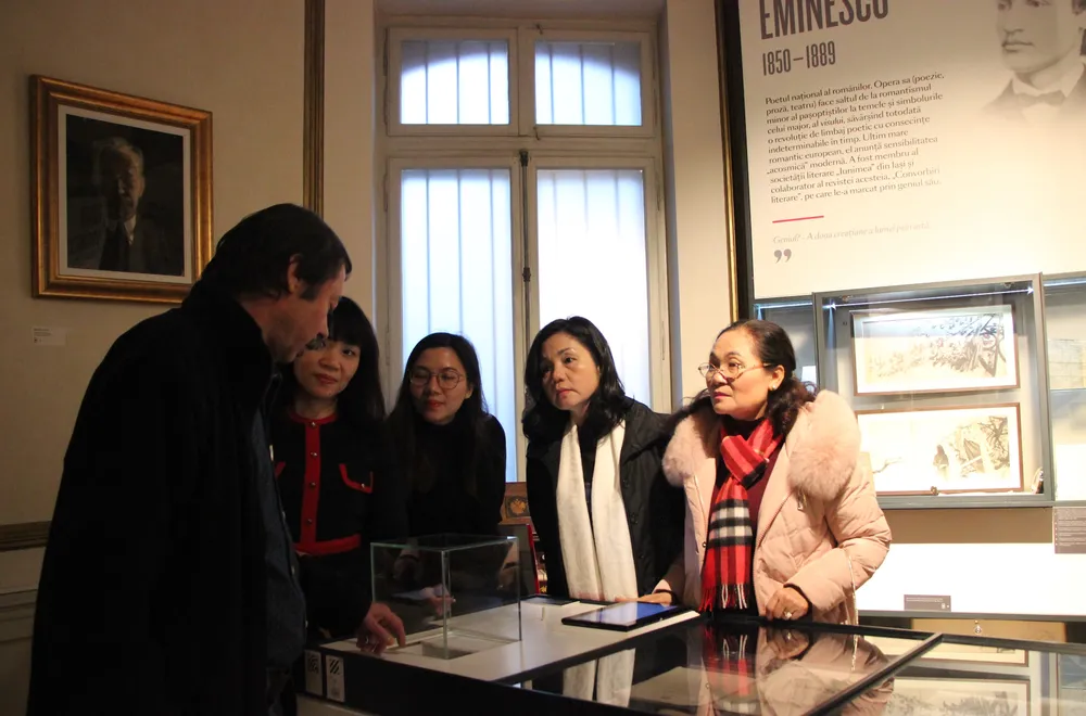 Đoàn đại biểu cấp cao HĐND TPHCM thăm và làm việc tại Romania ảnh 4