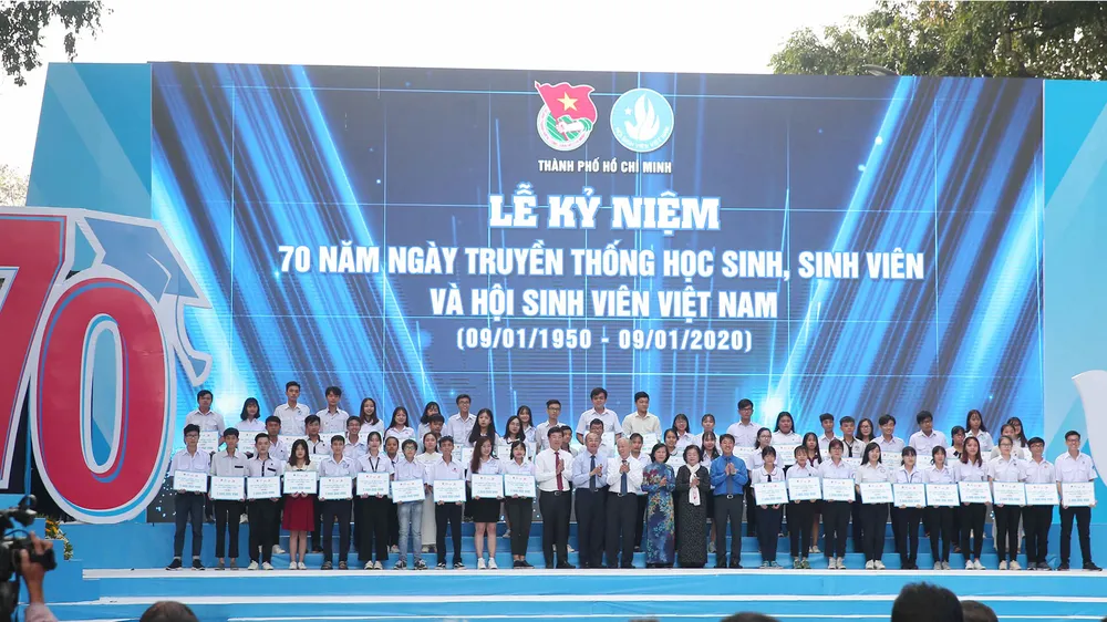 Học sinh, sinh viên TPHCM luôn nuôi dưỡng đam mê, khát vọng ảnh 10