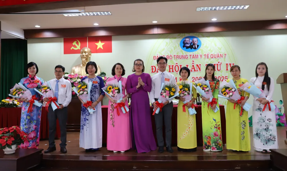 Tháo nút thắt các dự án lớn, chú trọng công tác y tế dự phòng ảnh 3