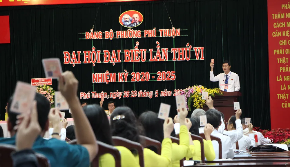 Tháo nút thắt các dự án lớn, chú trọng công tác y tế dự phòng ảnh 1