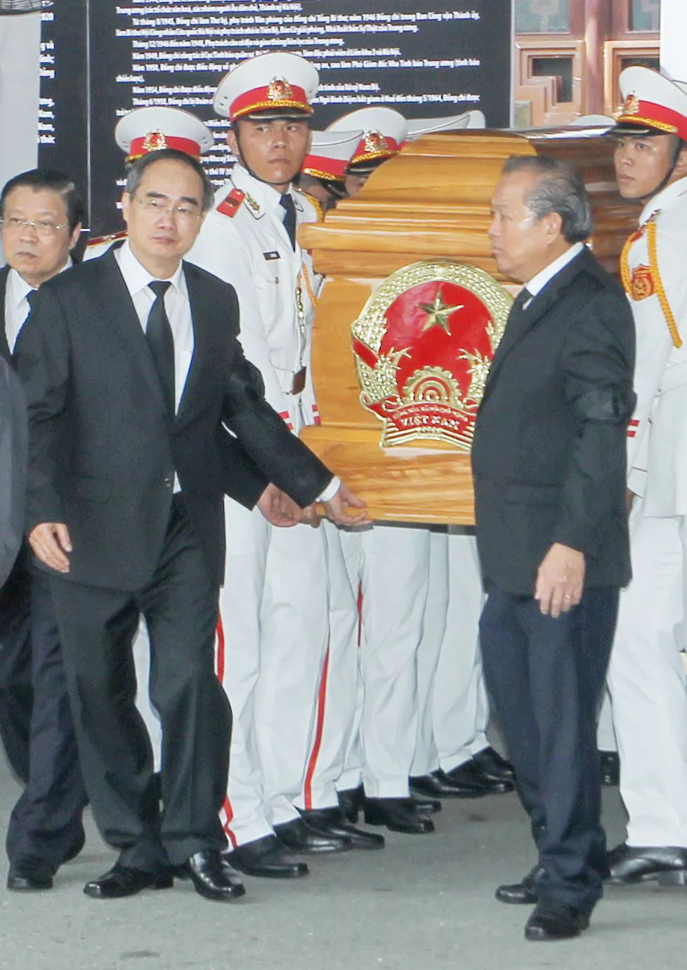 Tiễn đưa huyền thoại tình báo Trần Quốc Hương về nơi an nghỉ cuối cùng ảnh 8