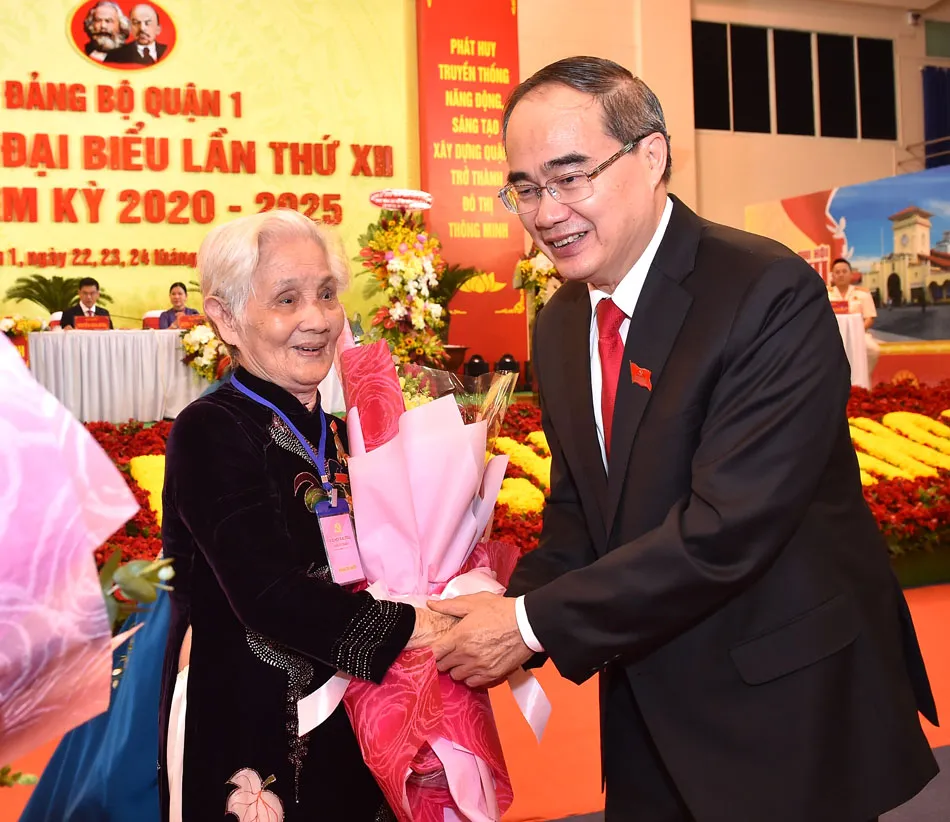 Bí thư Thành ủy TPHCM Nguyễn Thiện Nhân: Xây dựng quận 1 an toàn, văn minh, phát triển, nghĩa tình ảnh 2