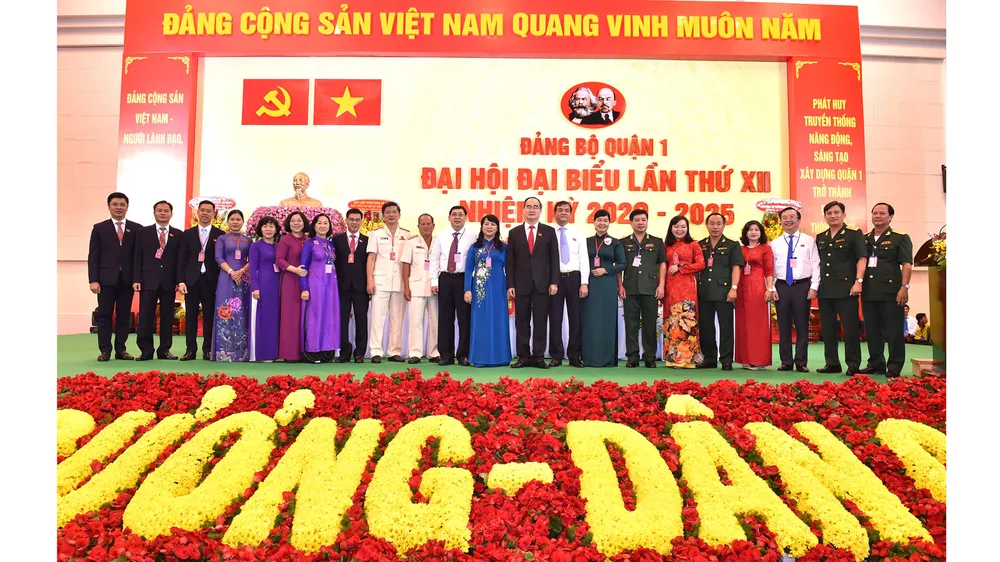 Bí thư Thành ủy TPHCM Nguyễn Thiện Nhân: Xây dựng quận 1 an toàn, văn minh, phát triển, nghĩa tình ảnh 5