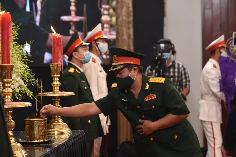 Tình cảm từ những miền quê tiễn biệt đồng chí Lê Khả Phiêu ảnh 4