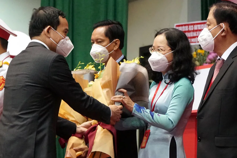 Đảng bộ Khối Dân – Chính – Đảng đóng góp quan trọng thực hiện thắng lợi nhiệm vụ chính trị của Đảng bộ TPHCM ảnh 7