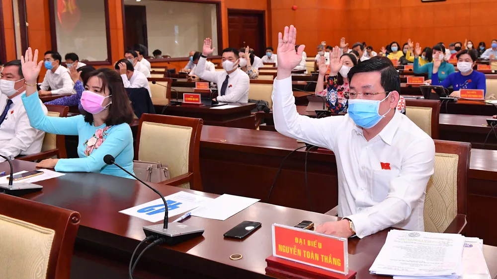 Khai mạc kỳ họp 23 của HĐND TPHCM khóa IX ảnh 2