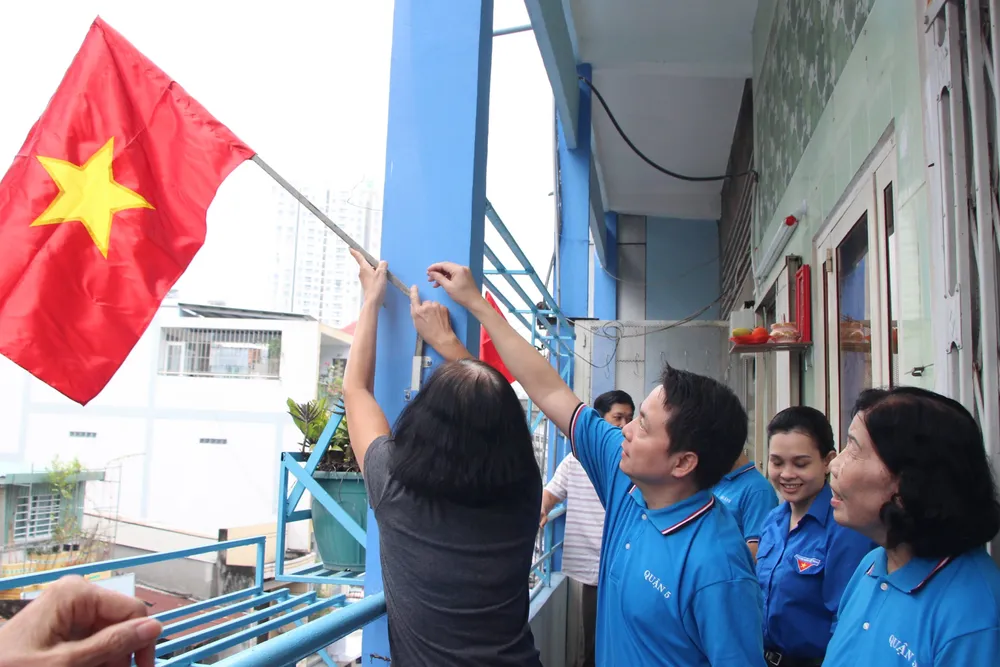 Quận 5 ra quân mừng xuân, chào mừng Đại hội XIII của Đảng ảnh 8