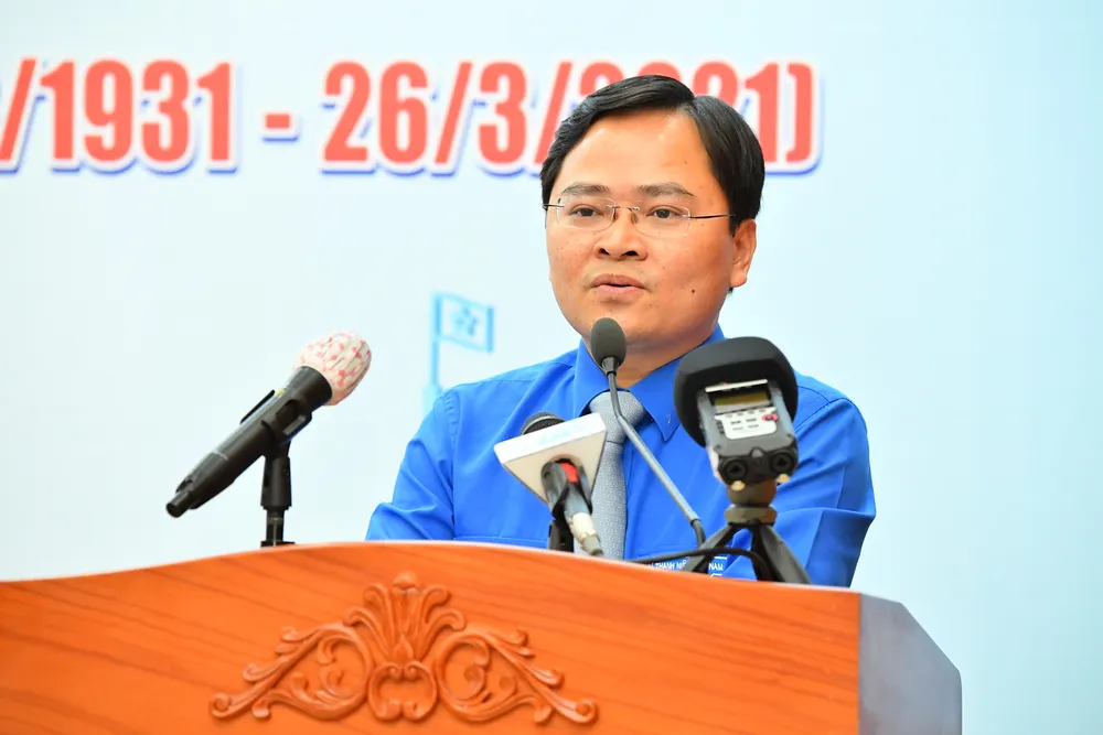 Thanh niên có còn “hừng hực lửa” như thế hệ cha anh? ảnh 8