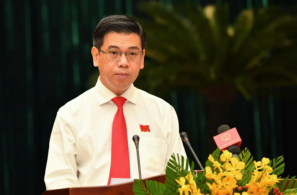 Chủ tịch UBND quận 1 được bầu làm Phó Chủ tịch HĐND TPHCM khóa IX ảnh 3