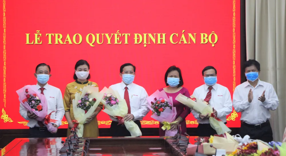 Trao quyết định nhân sự lãnh đạo báo Phụ nữ TPHCM và Người Lao động ảnh 3