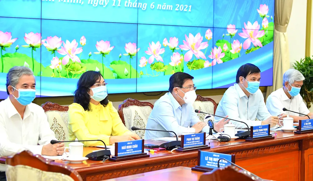 Mỗi ngày, TPHCM thu ngân sách khoảng 1.800 tỷ đồng ảnh 1