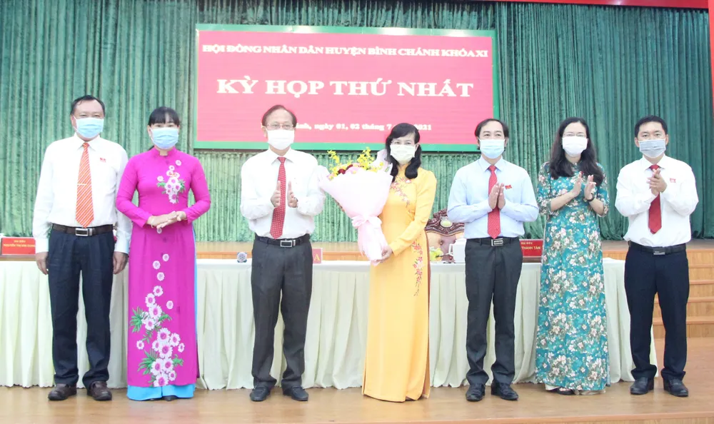 Đồng chí Đào Gia Vượng tiếp tục giữ chức Chủ tịch UBND huyện Bình Chánh ảnh 3