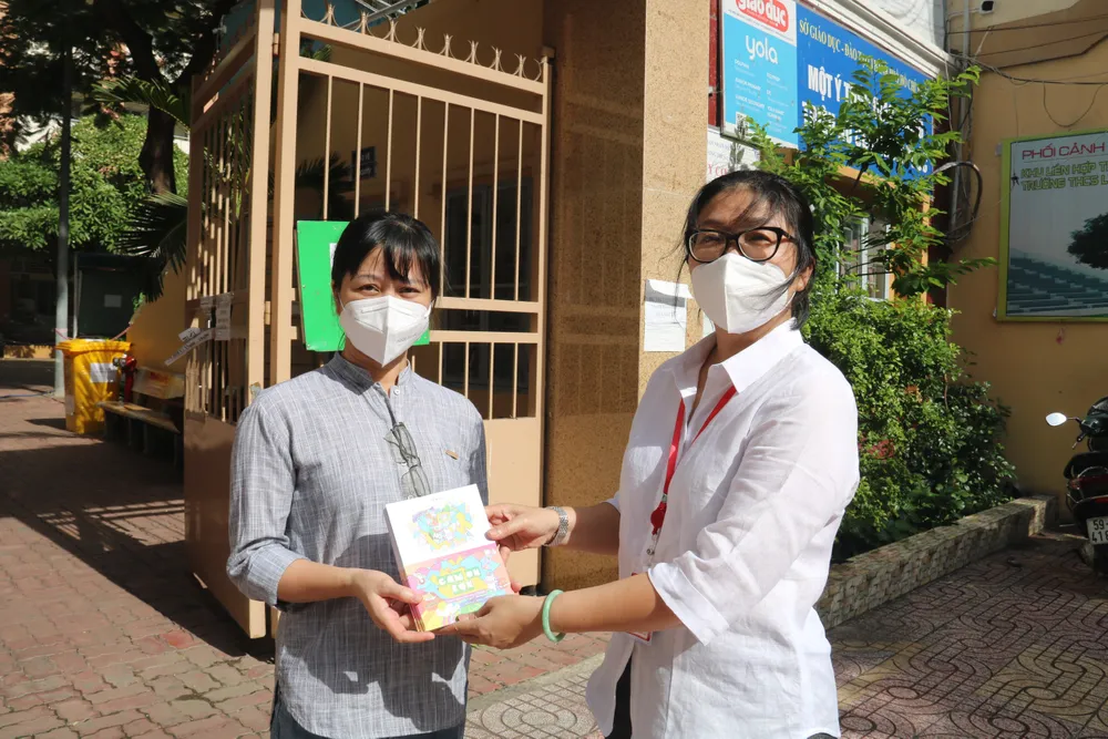 Quận 5 trang bị sách điện tử cho các khu cách ly tập trung ảnh 1