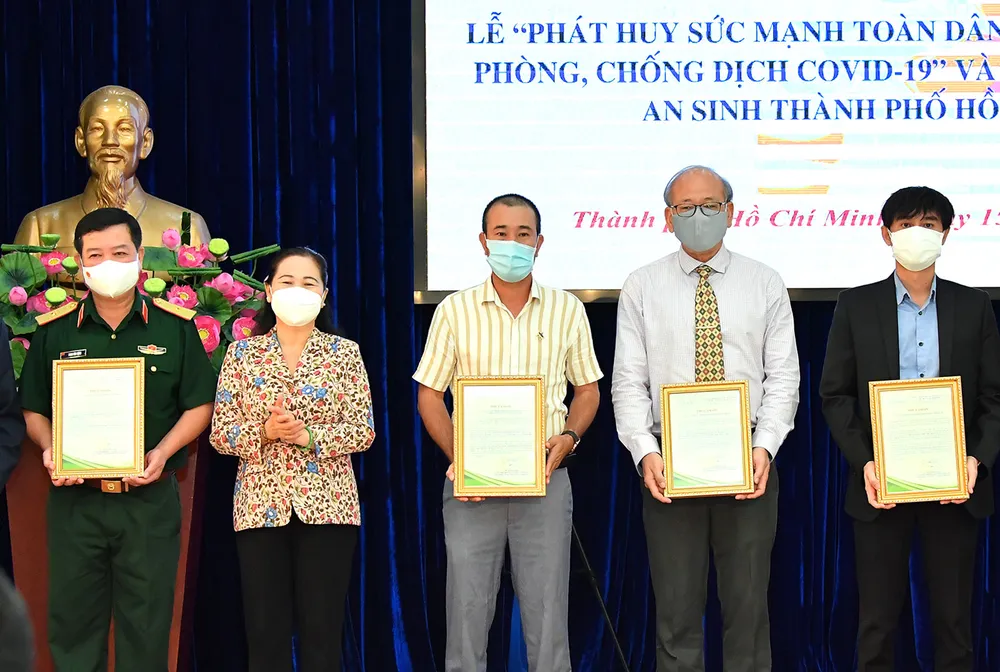TPHCM phát động phong trào phát huy sức mạnh toàn dân tham gia phòng chống dịch Covid-19 ảnh 2