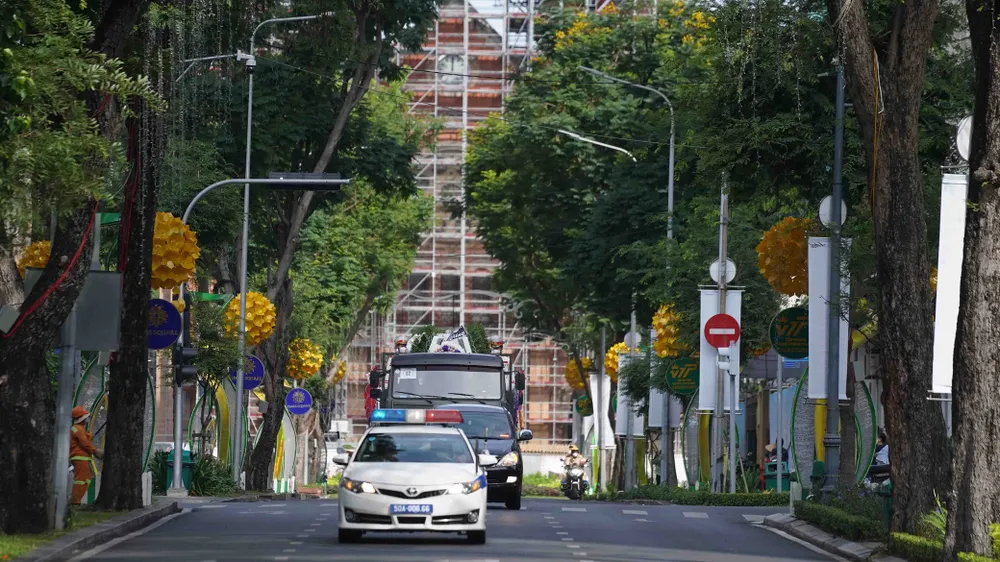 Lễ truy điệu và tiễn đưa đồng chí Lê Hòa Bình về nơi an nghỉ cuối cùng ảnh 7