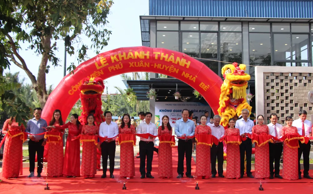 Từ bãi đất trống, huyện Nhà Bè vừa có thêm công viên 10.500m2 ảnh 1