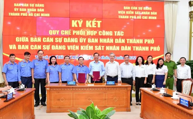 Ban cán sự đảng UBND TPHCM và Viện KSND TPHCM ký kết Quy chế phối hợp ảnh 2