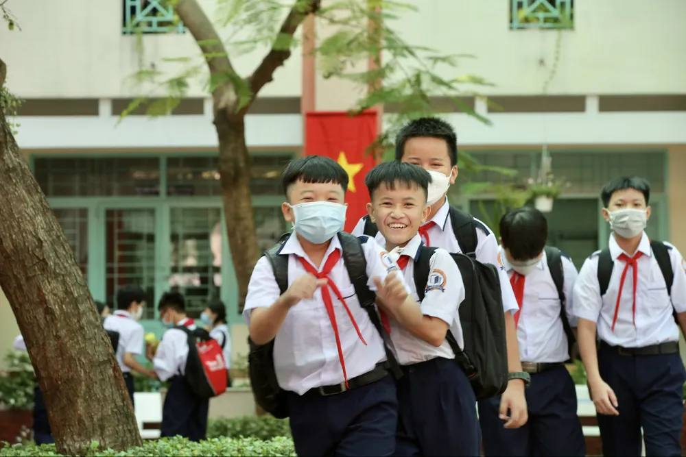 1,7 triệu học sinh TPHCM dự khai giảng năm học mới ảnh 12